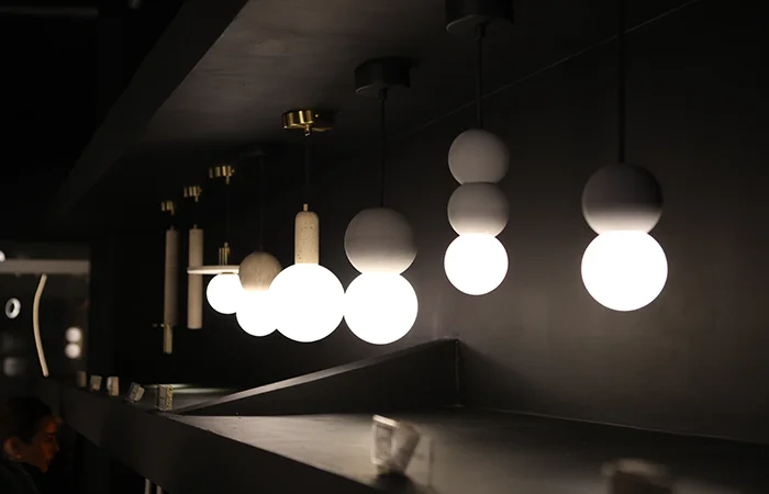Stone by iLumileds® × Iluminamos: una experiencia de luz y materia